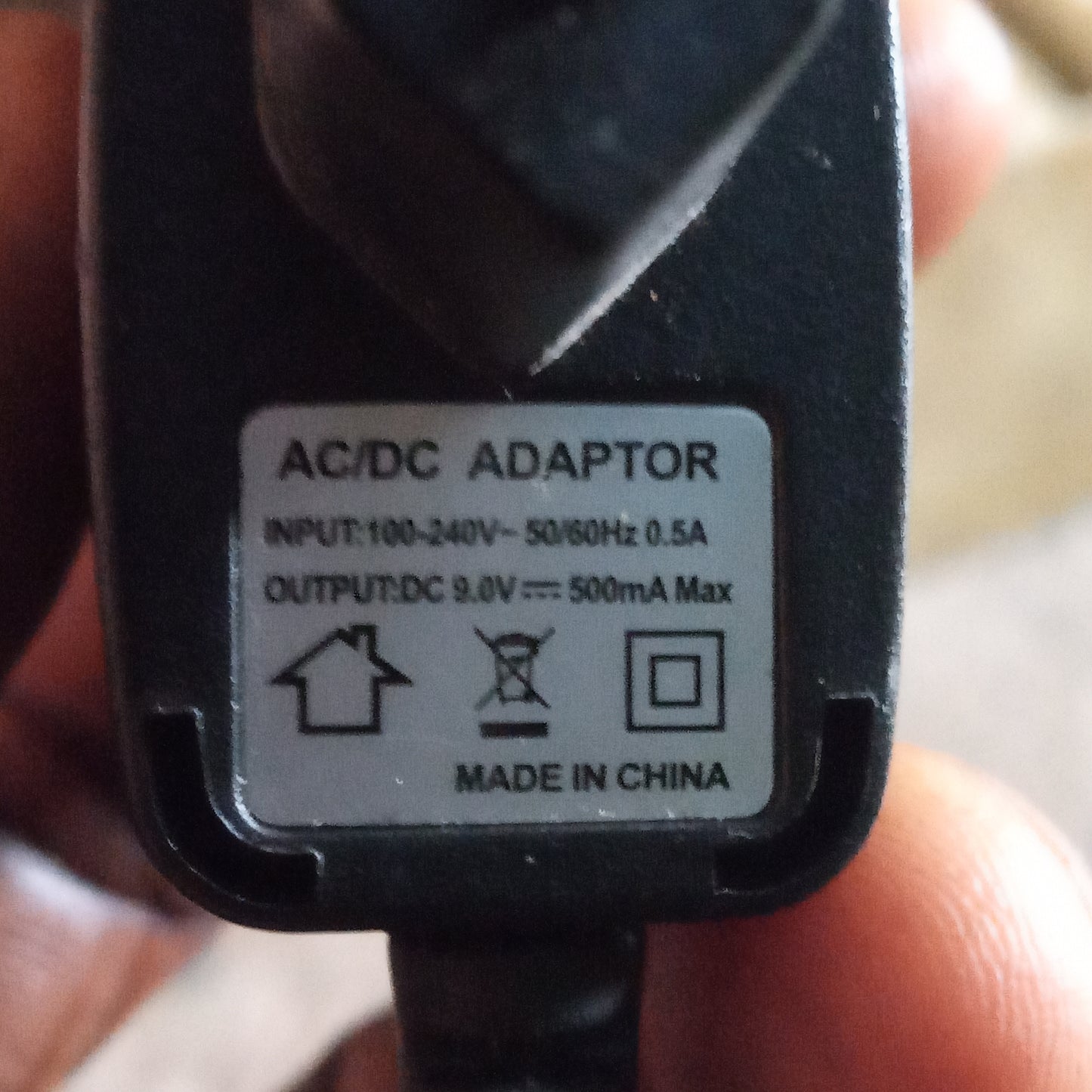 AC-DC Power Adaptor 9V 500mAh Replacement